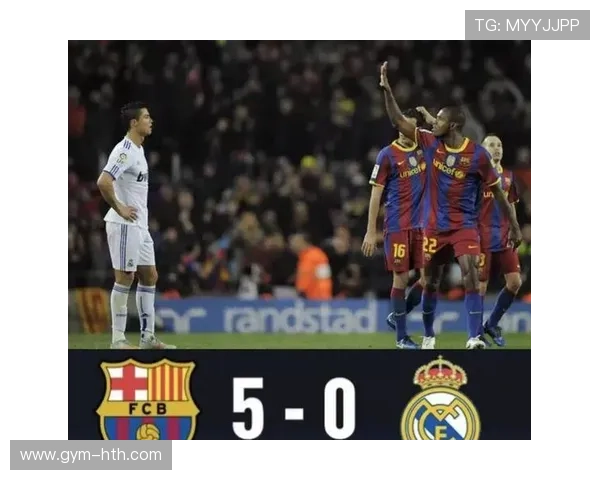 足球明星激烈对骂引发热议 球场背后隐藏的恩怨与冲突揭秘 足球明星激烈对骂引发热议 球场背后隐藏的恩怨与冲突揭秘